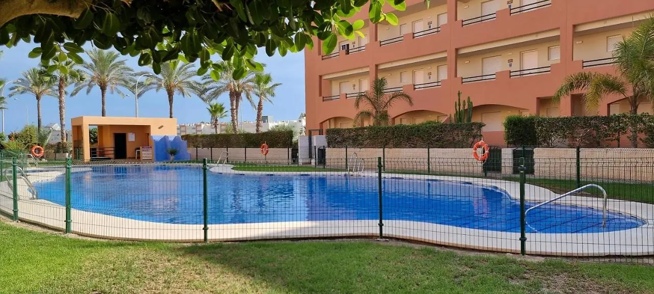Homes Of Spain, Apartamentos Paraiso Vera Playa, Ed Tahiti, Atico F De 2 Dormitorios Con Piscina Privada En Solarium Y Barbacoa, Pie De Playa 0*,  Spanien