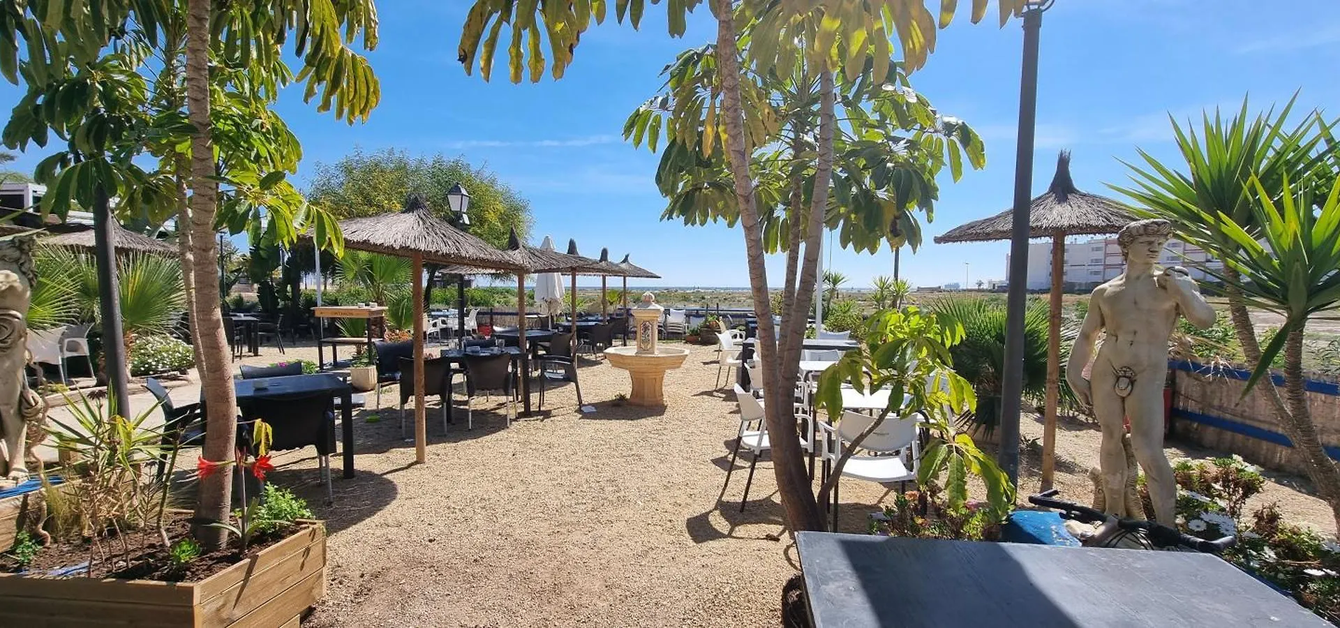 Homes Of Spain, Apartamentos Paraiso Vera Playa, Ed Tahiti, Atico F De 2 Dormitorios Con Piscina Privada En Solarium Y Barbacoa, Pie De Playa Spanien